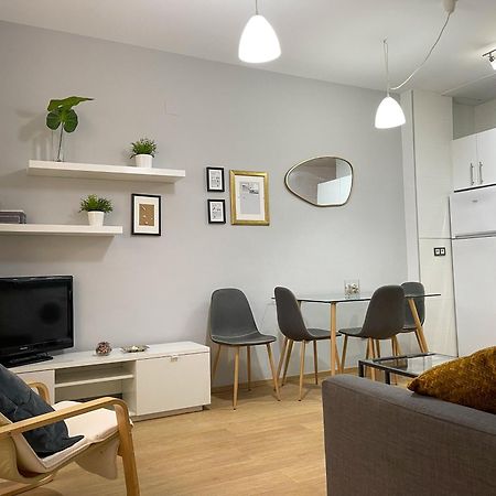 Quiet Apartment In The Heart Of Malaga Pool & Free Parking Exterior photo